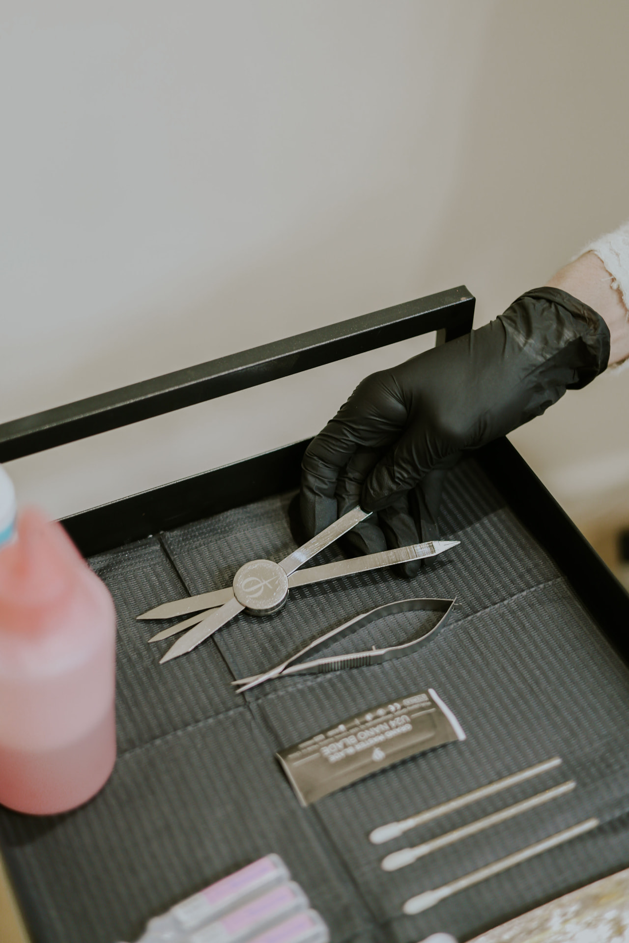 Matériel professionnel de dermopigmentation utilisé en formation au Studio Confidence